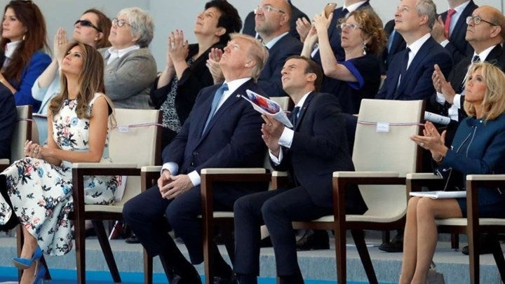 Η γαλλική στρατιωτική μπάντα έπαιξε Daft Punk ενώπιον των Μακρόν και Τραμπ (βίντεο)